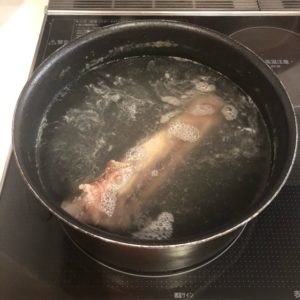 鹿の大腿骨スープ